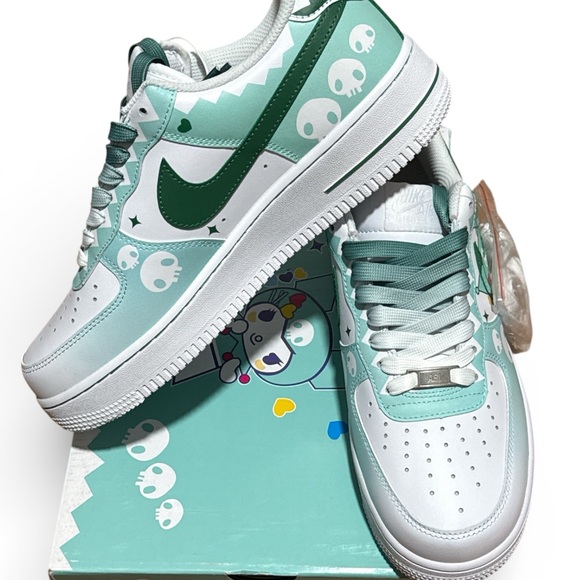 New Custom Nike Air Force 1 "Kuromi" 9W / 10,5 Men’s - Picture 4 of 8